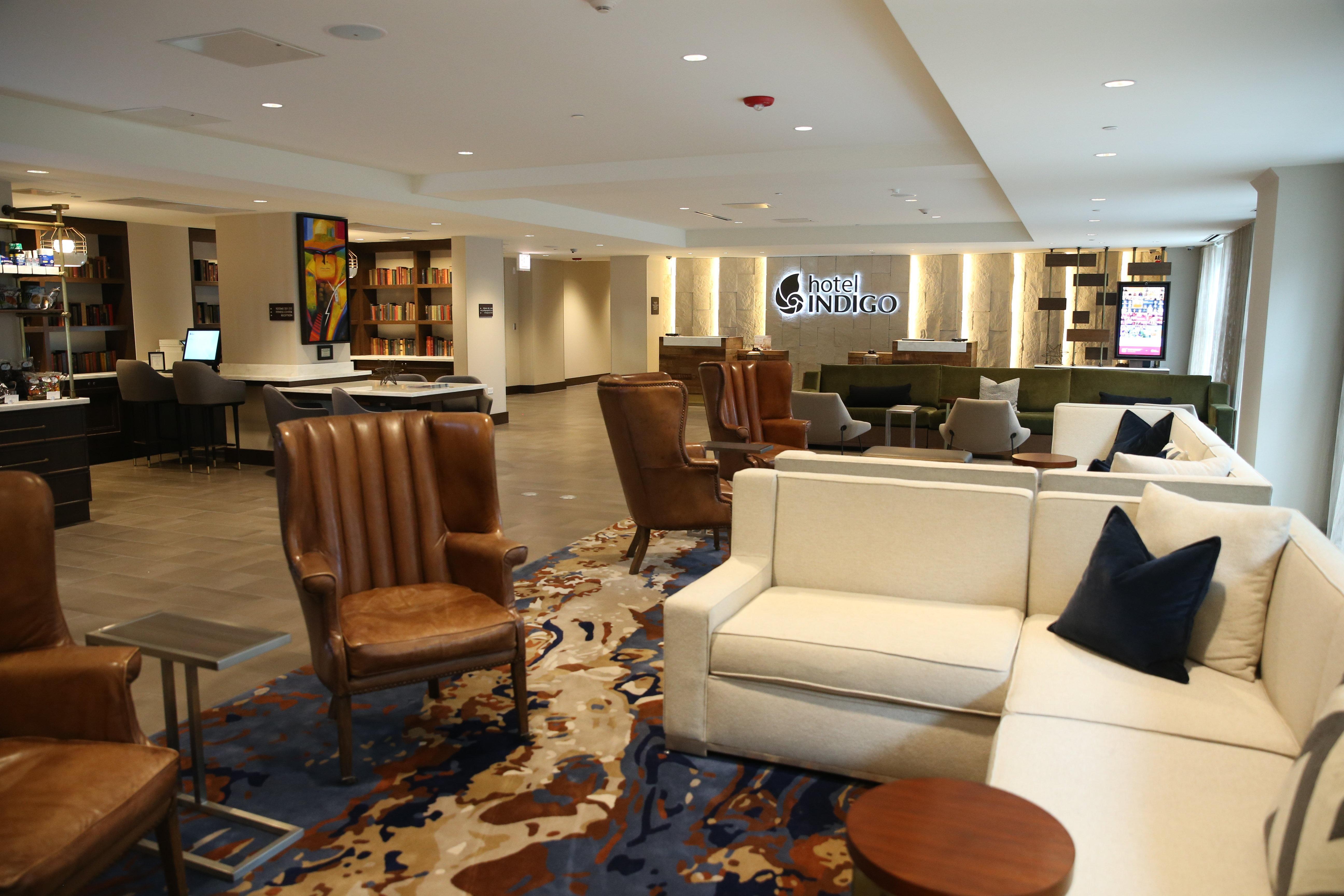 Hotel Indigo Naperville Riverwalk By Ihg Exterior photo