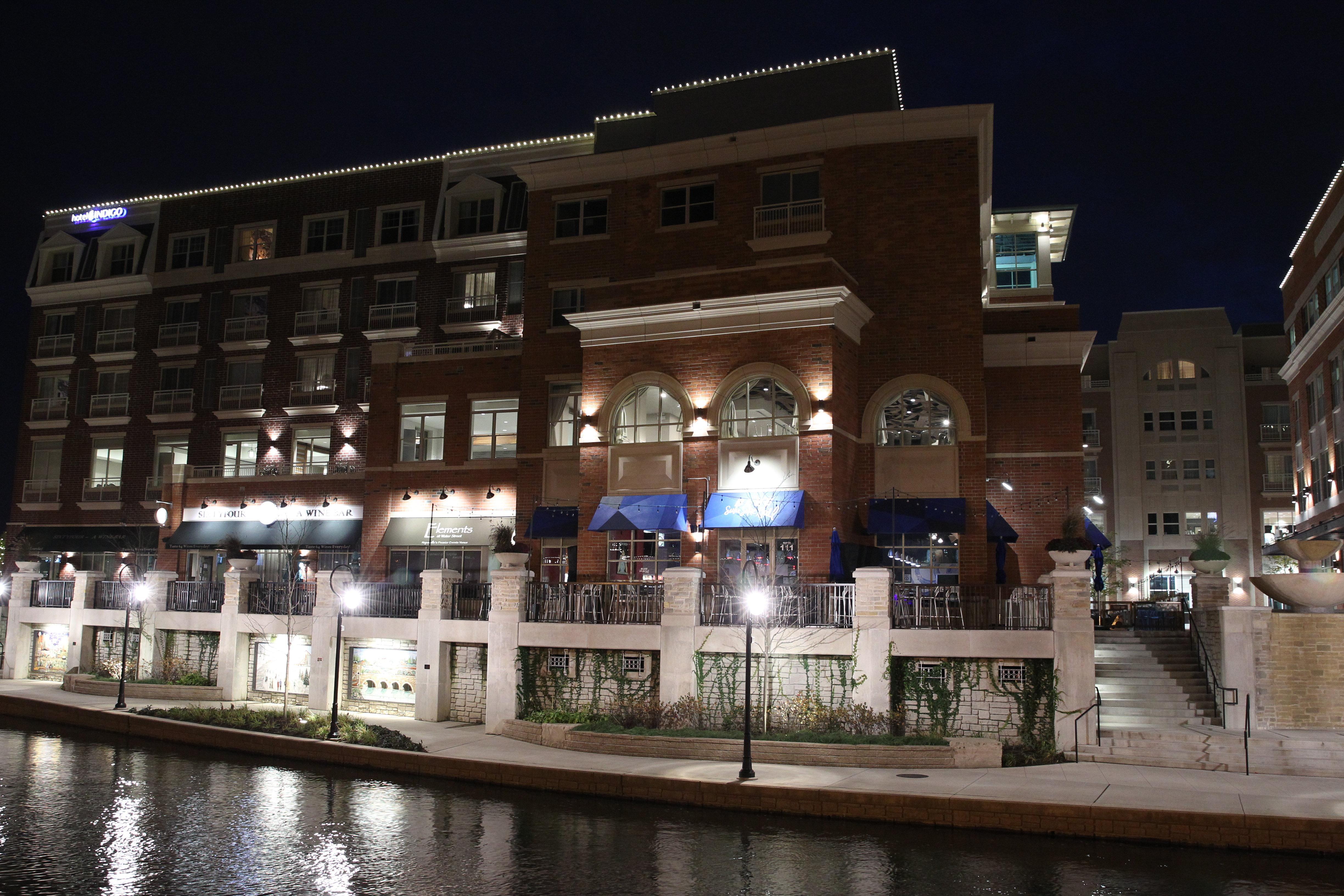 Hotel Indigo Naperville Riverwalk By Ihg Exterior photo
