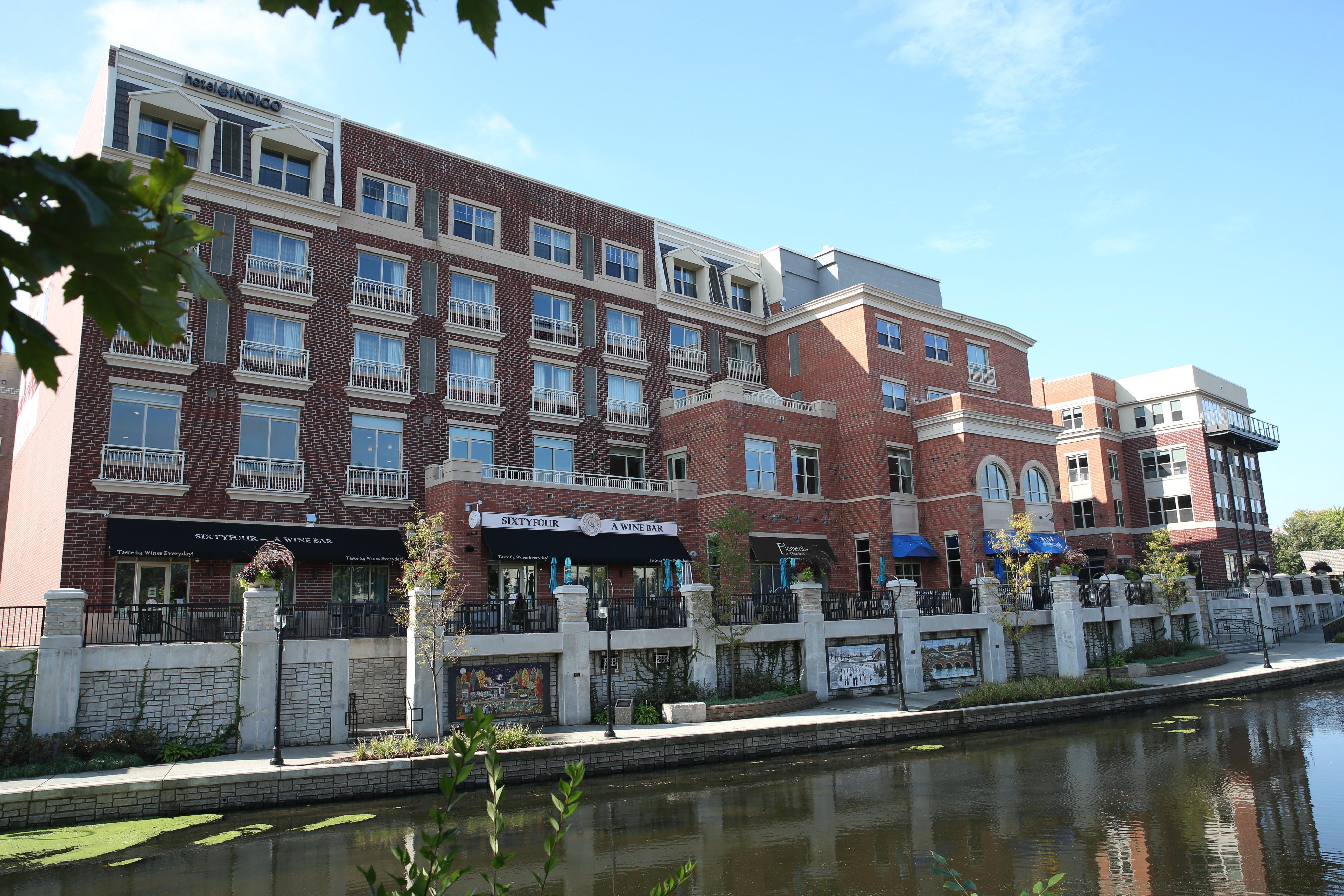 Hotel Indigo Naperville Riverwalk By Ihg Exterior photo