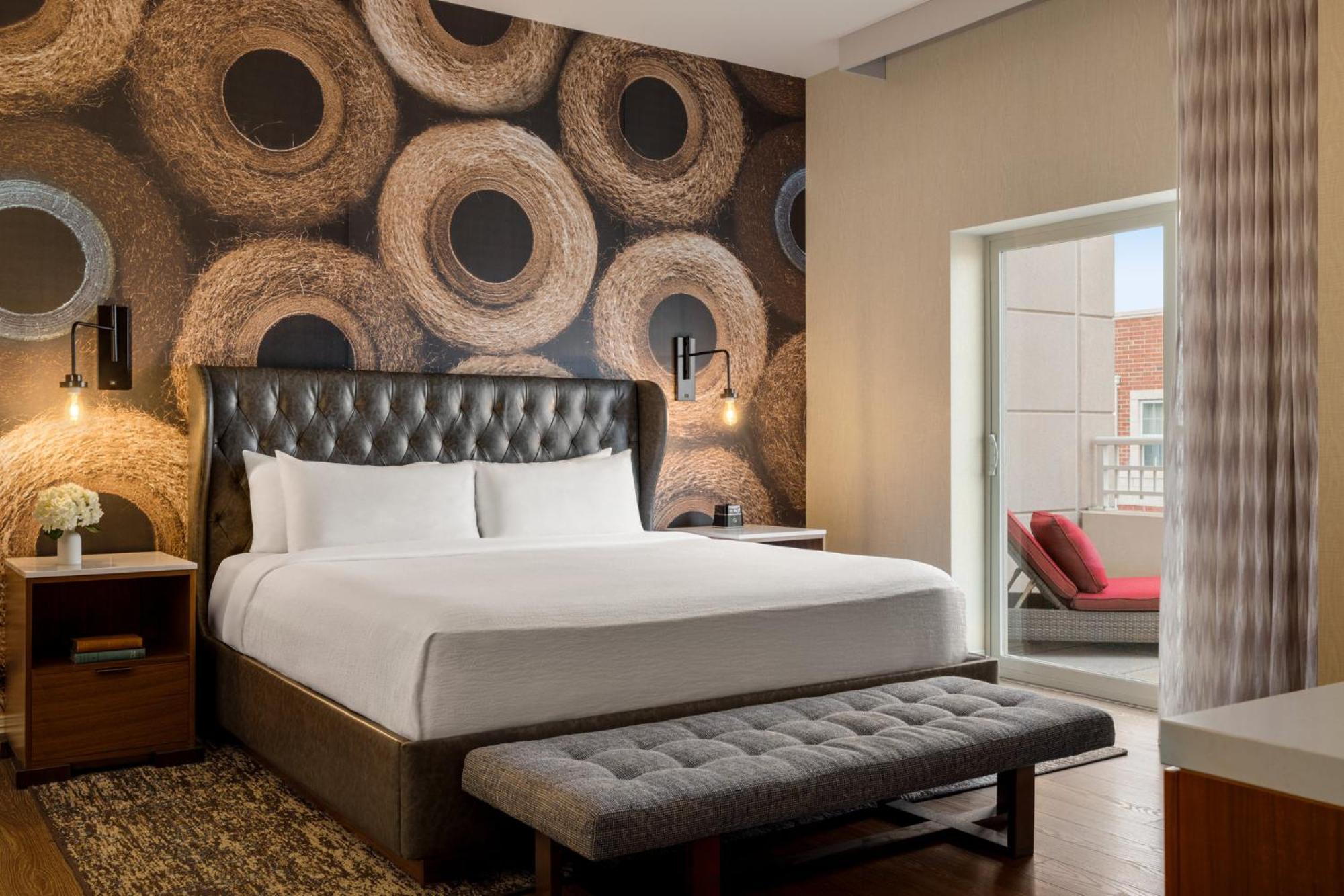 Hotel Indigo Naperville Riverwalk By Ihg Exterior photo
