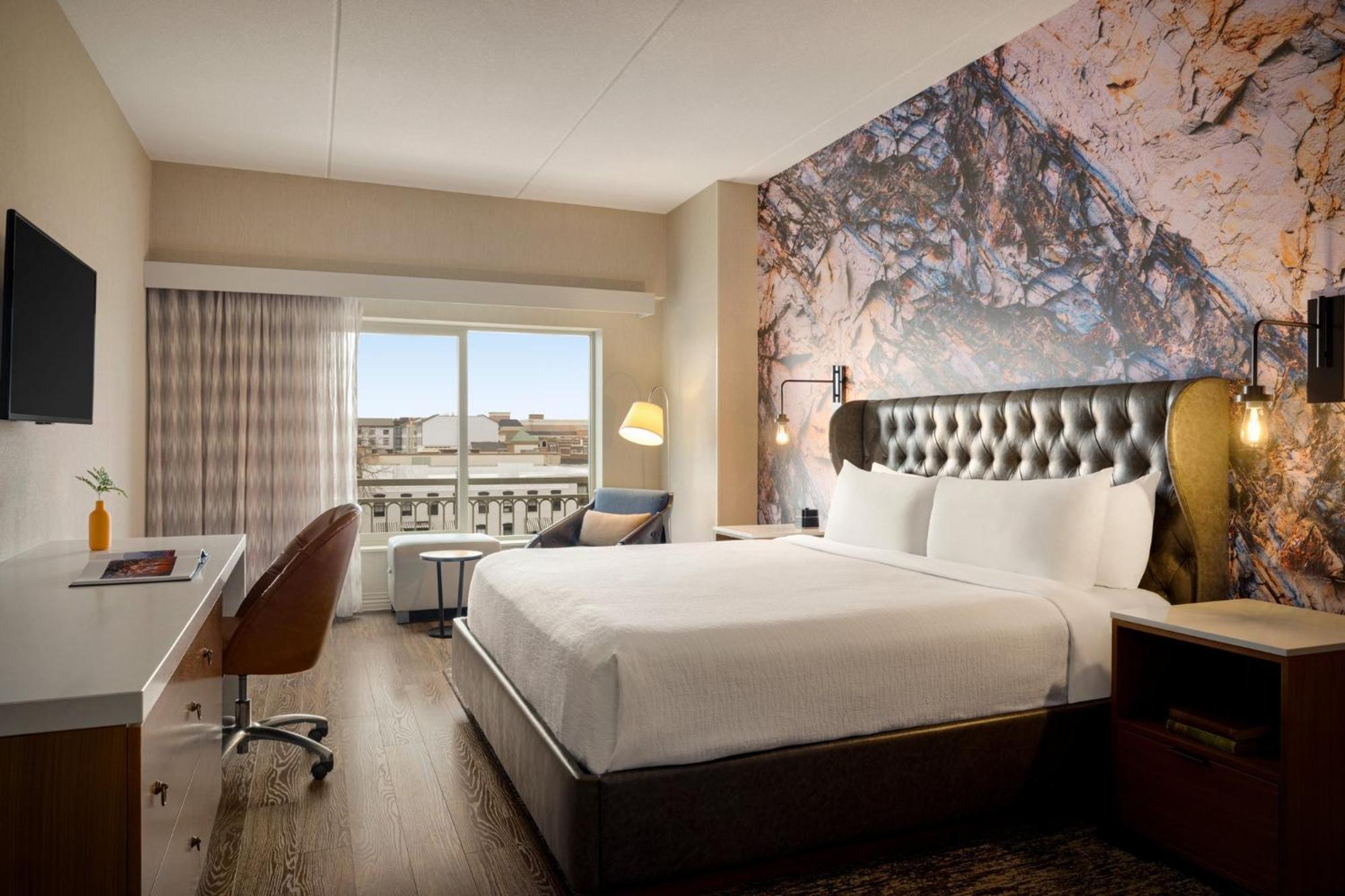 Hotel Indigo Naperville Riverwalk By Ihg Exterior photo
