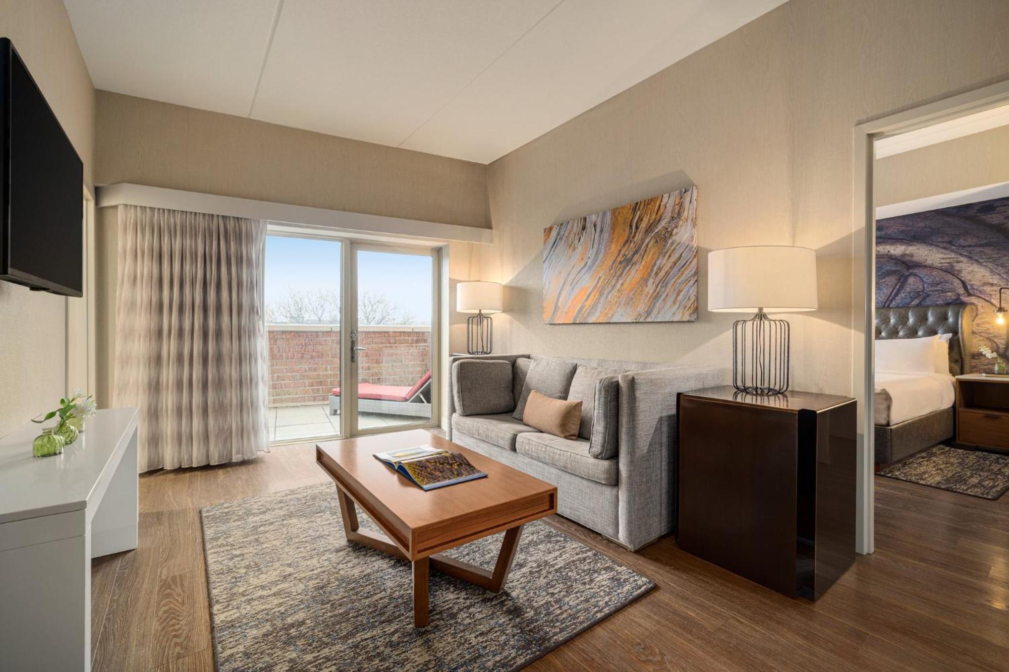 Hotel Indigo Naperville Riverwalk By Ihg Exterior photo