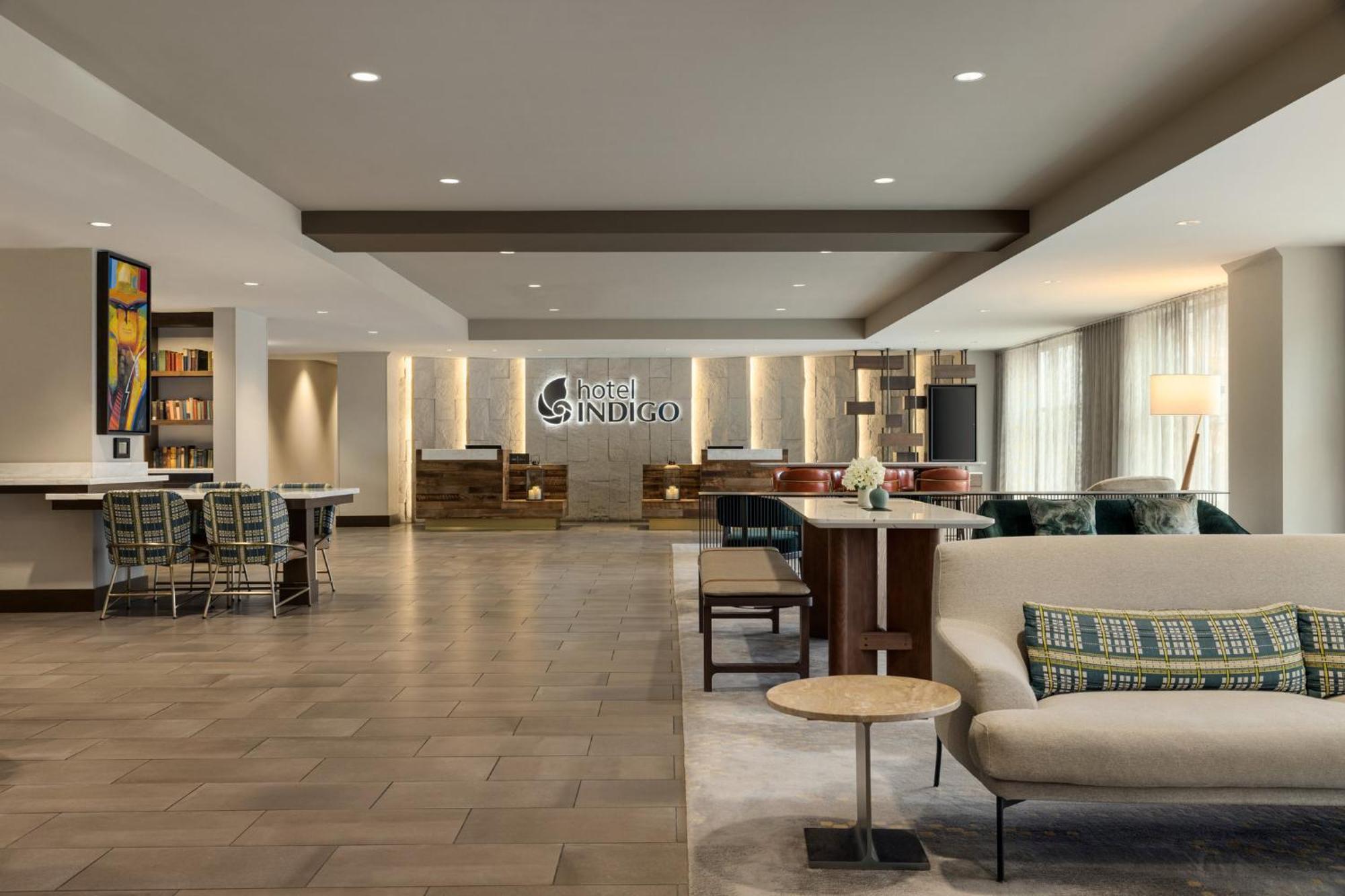 Hotel Indigo Naperville Riverwalk By Ihg Exterior photo