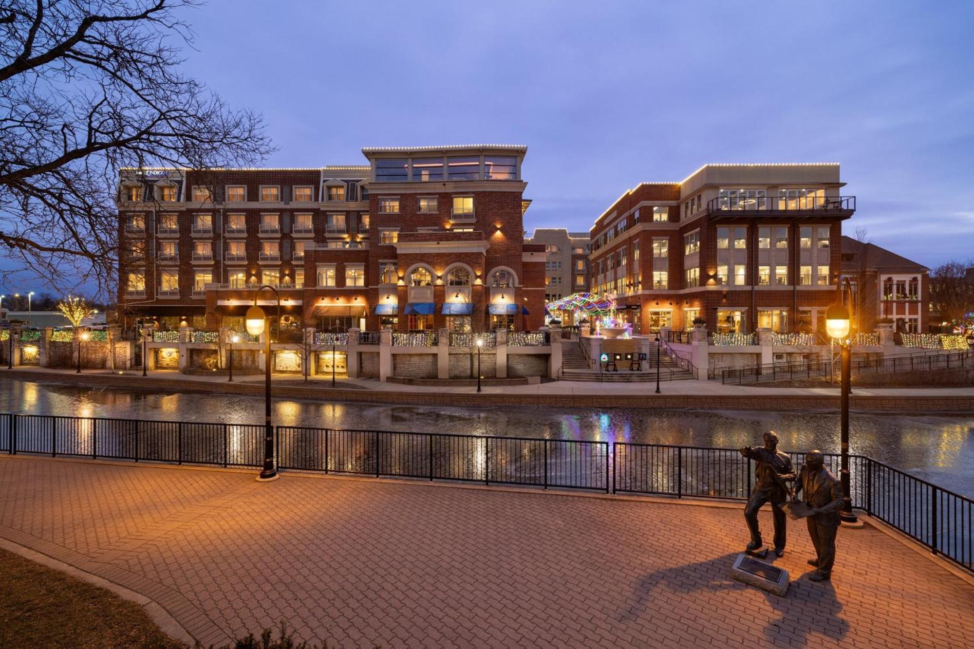 Hotel Indigo Naperville Riverwalk By Ihg Exterior photo