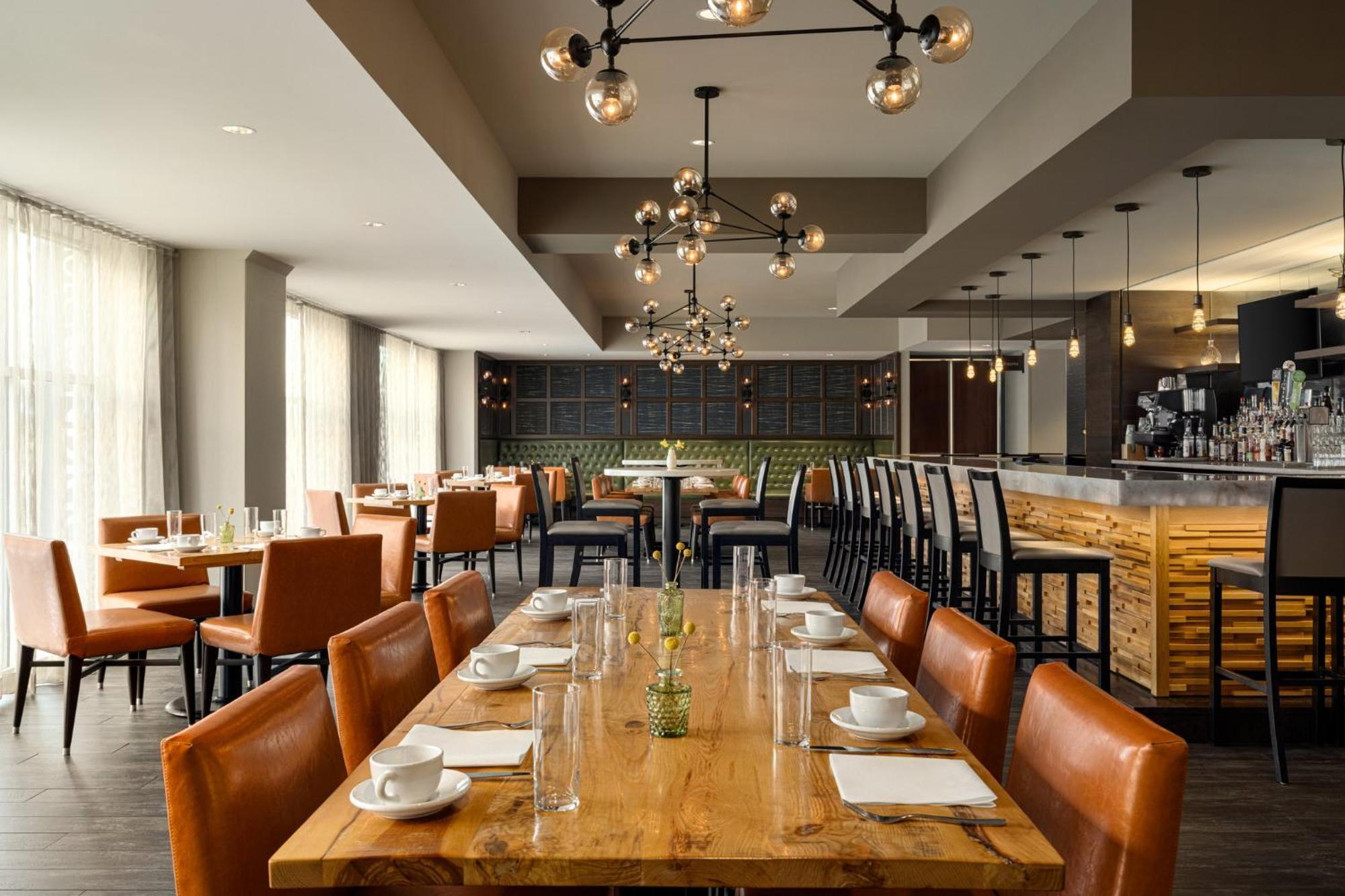 Hotel Indigo Naperville Riverwalk By Ihg Exterior photo
